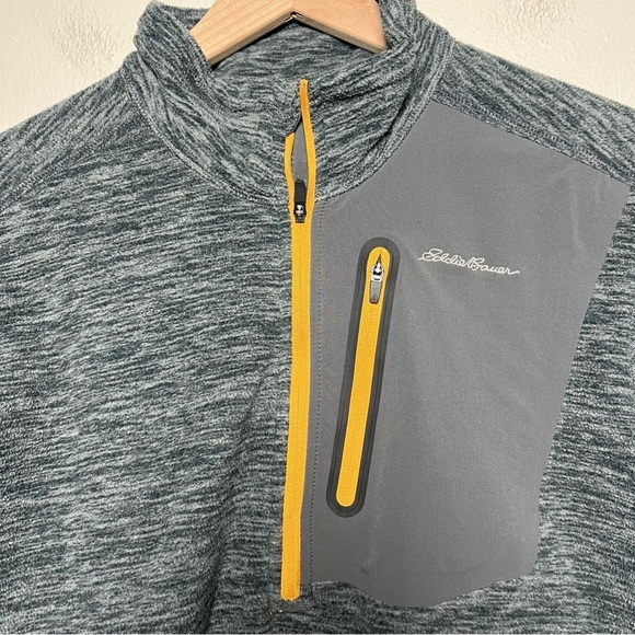 Eddie Bauer Men Sweater Medium Cloud Layer Pro 1/4 Pullover Outdoor Zip Pockets - Picture 2 of 8